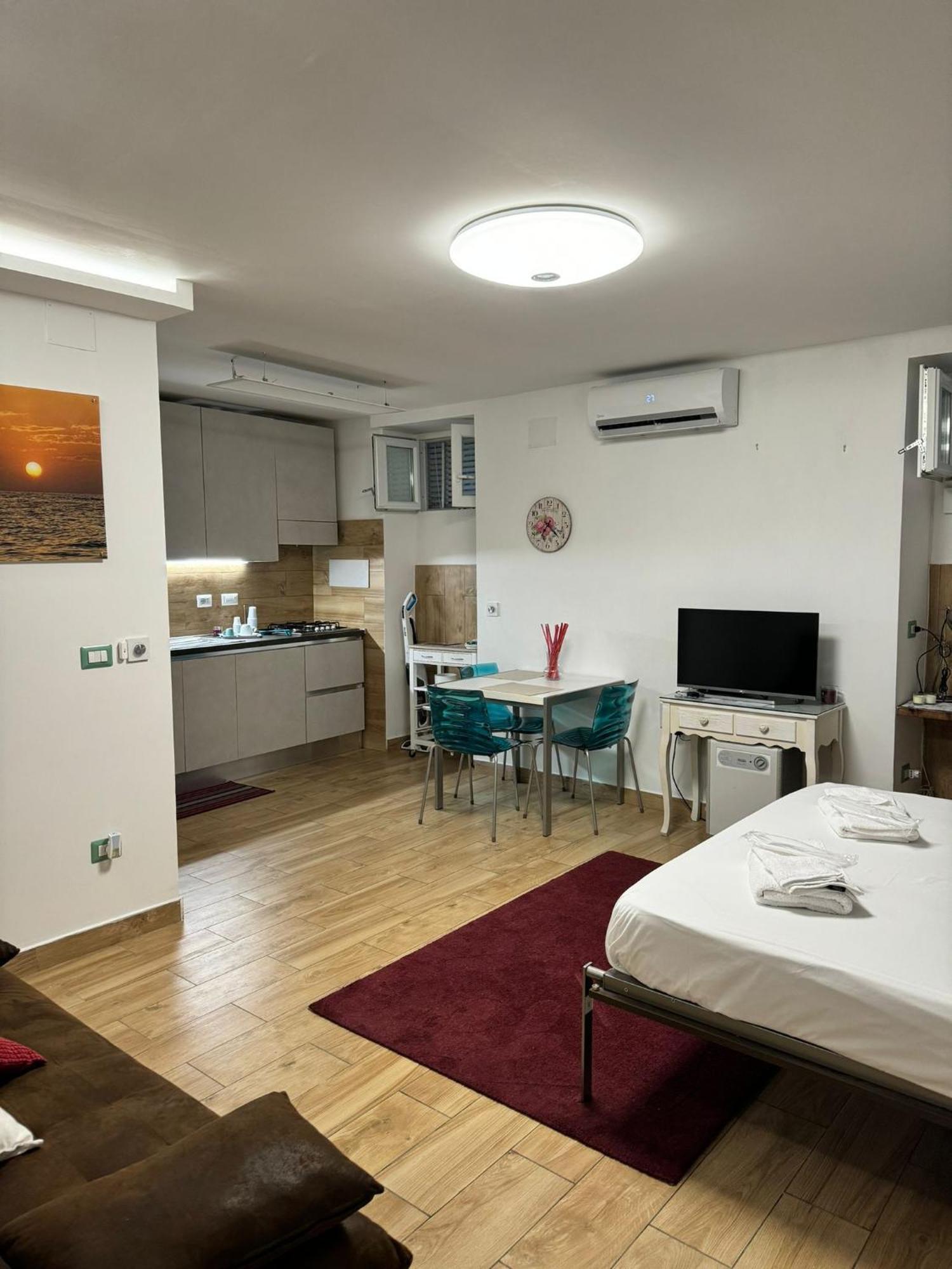 Apartment Dimora Flegrea *
